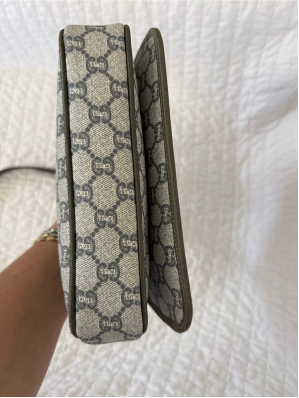 Gucci Plus Crossbody Bag in Gray and Green, a piece of Gucci history. - Picture 7 of 16